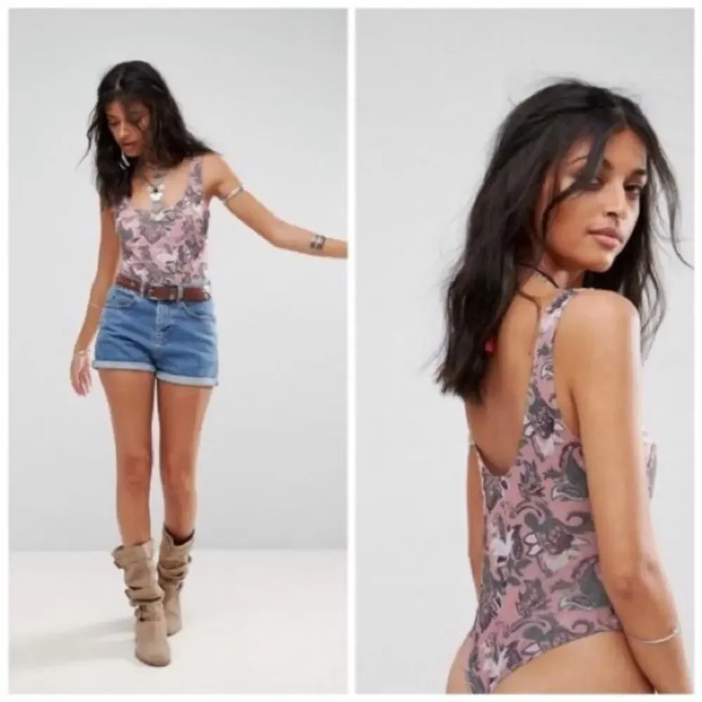 FREE PEOPLE Pink Floral Scoop Bodysuit LARGE Open Back Boho Plunge NWT $38